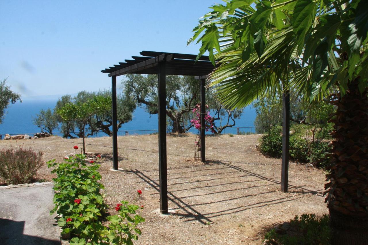 Villa Sea And Mountain View Kalamata Exterior foto
