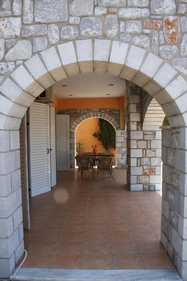 Villa Sea And Mountain View Kalamata Exterior foto