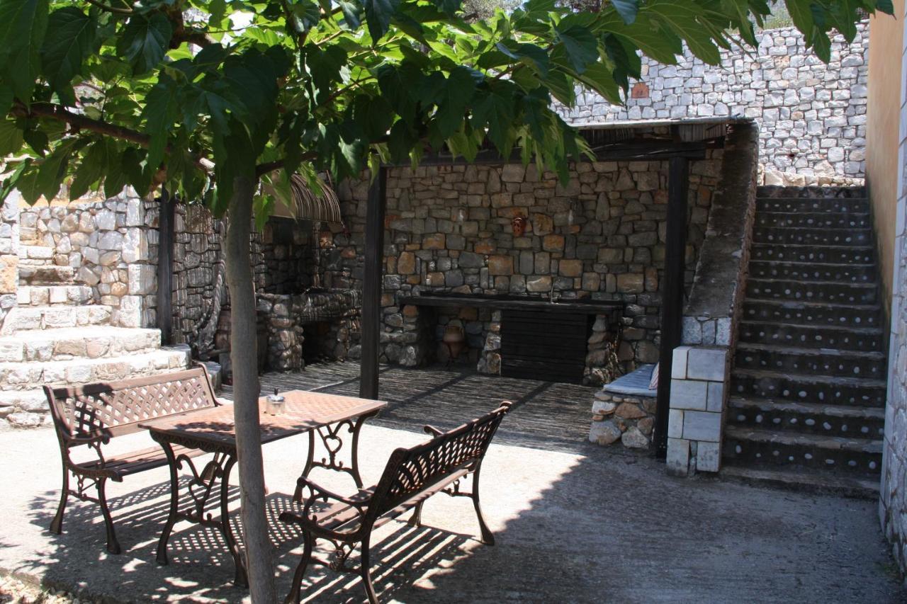 Villa Sea And Mountain View Kalamata Exterior foto