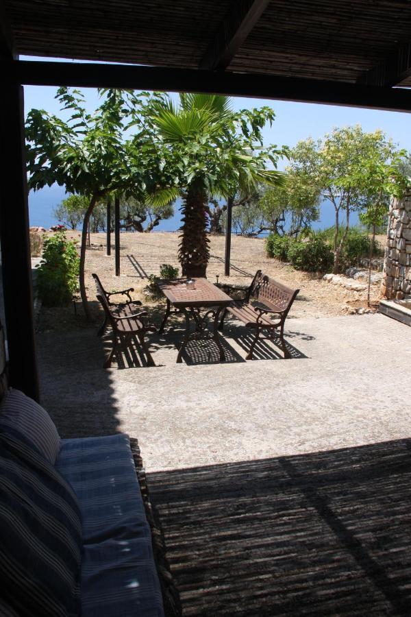 Villa Sea And Mountain View Kalamata Exterior foto