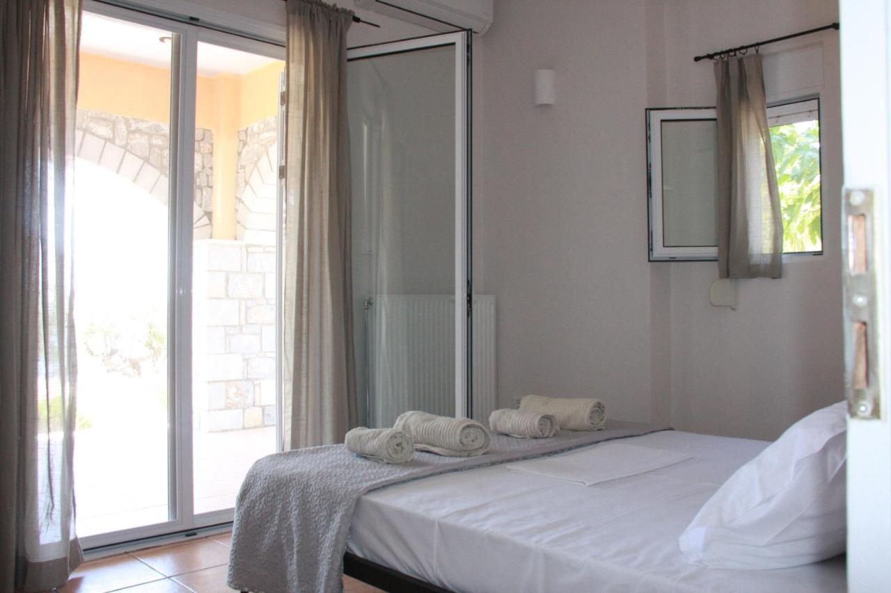 Villa Sea And Mountain View Kalamata Exterior foto