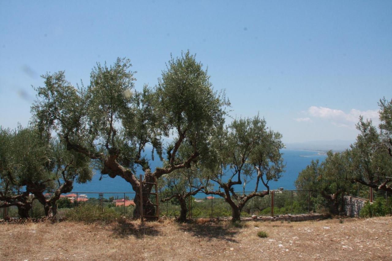 Villa Sea And Mountain View Kalamata Exterior foto